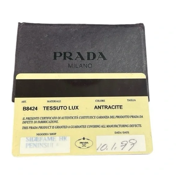 PRADA LUX Emerald/Olive GREEN Tessuto NYLON Lucite Clasp Shoulder
RARE - Picture 2 of 13